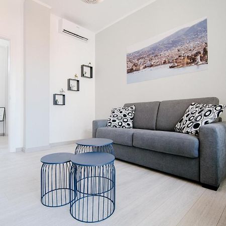 Bright Home - The House Of Travelers Como Eksteriør bilde