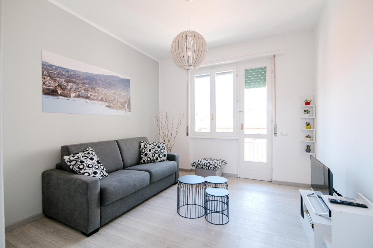 Bright Home - The House Of Travelers Como Eksteriør bilde