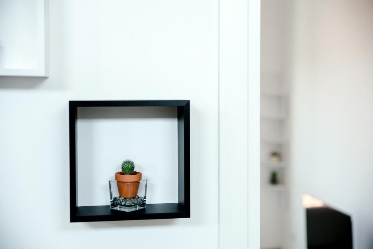 Bright Home - The House Of Travelers Como Eksteriør bilde