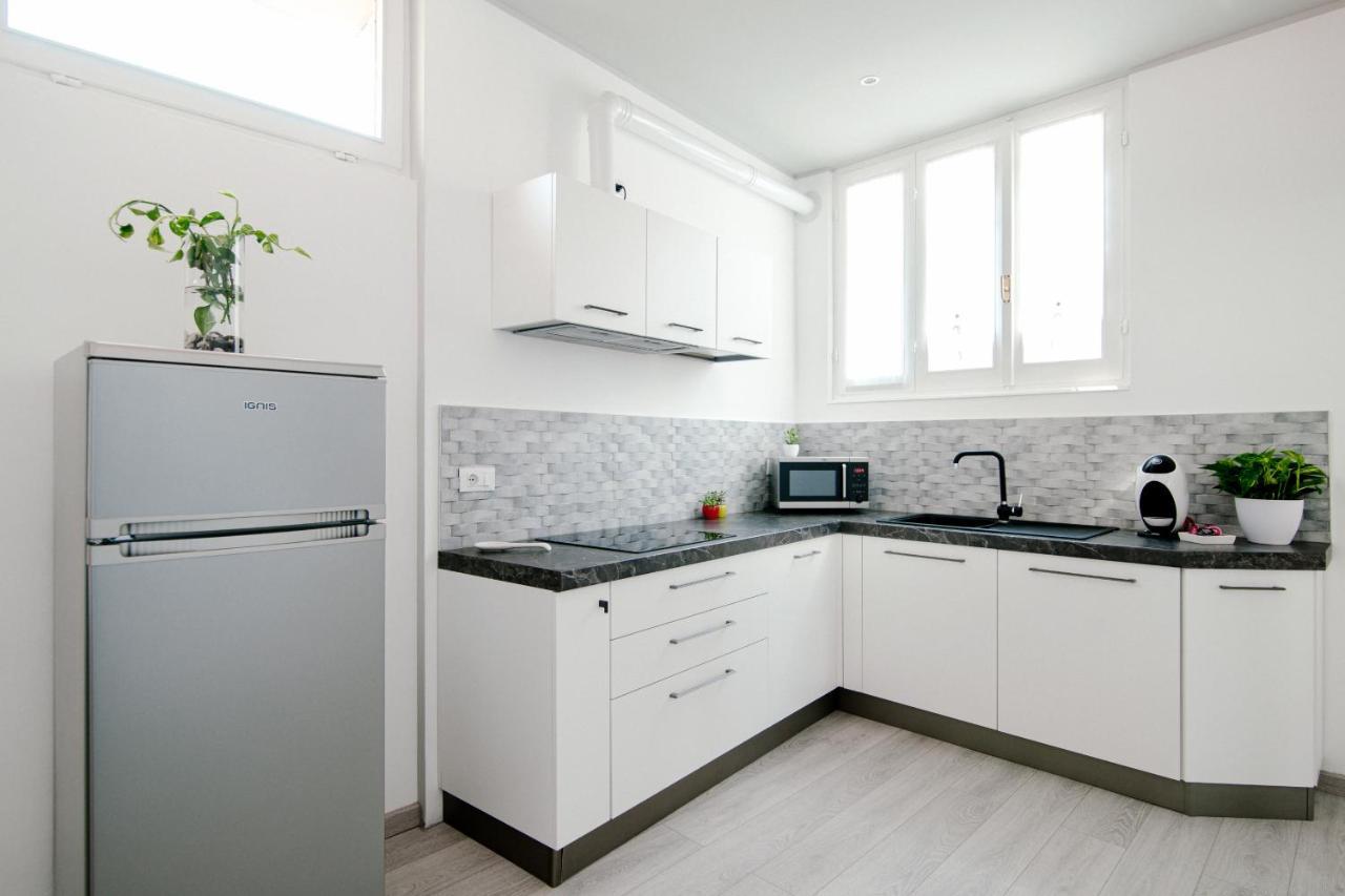 Bright Home - The House Of Travelers Como Eksteriør bilde