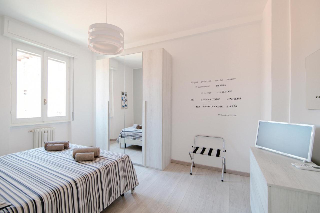 Bright Home - The House Of Travelers Como Eksteriør bilde